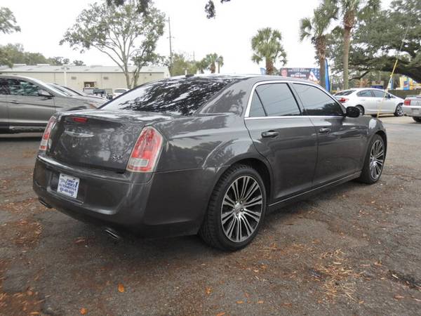 2013 Chrysler 300 4dr Sdn 300S RWD - - by dealer for sale in Pensacola, FL – photo 5