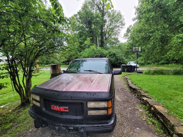 GMC suburban 2500 diesel for sale in Georgetown, OH – photo 2