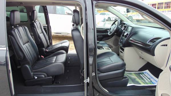 2014 Chrysler Town & Country Touring Black On Black Leather Loaded for sale in Watertown, NY – photo 11