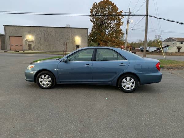 2003 Toyota Camry LE Sedan - cars & trucks - by owner - vehicle... for sale in Wallingford, CT – photo 4