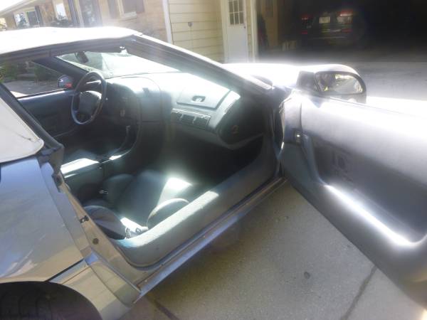 1991 Chevrolet Corvette convertible for sale in Green Bay, WI – photo 12