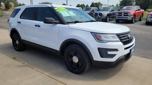 2017 Ford Police Interceptor POLICE INTERCEPTOR AWD hatchback White for sale in Pleasant Hill, IA – photo 4