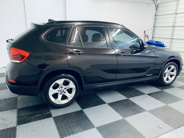 2015 BMW X1 sDrive28i - - by dealer - vehicle for sale in Indianapolis, IN – photo 4
