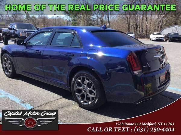 Look What Just Came In! A 2015 Chrysler 300 with 122, 925 Mile-Long for sale in Medford, NY – photo 4