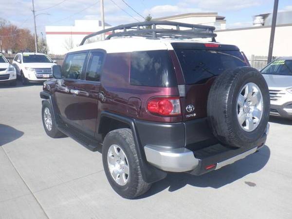 2007 Toyota FJ Cruiser - - by dealer - vehicle for sale in Des Moines, IA – photo 4