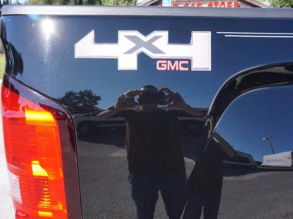 2018 GMC Sierra 2500HD Denali Crew Cab 4WD - cars & trucks - by... for sale in Seffner, FL – photo 10