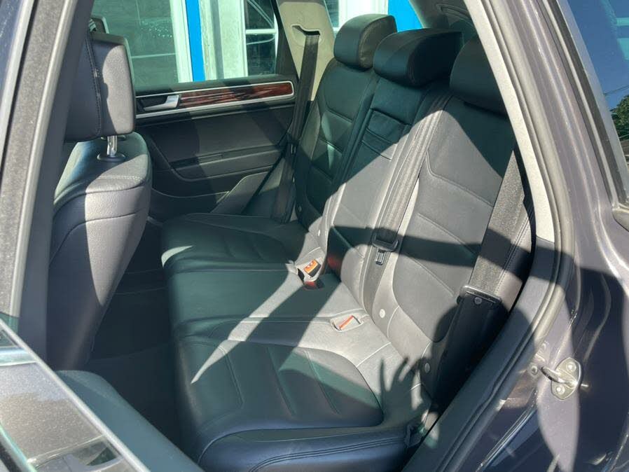 2012 Volkswagen Touareg VR6 Lux for sale in Riverdale, NJ – photo 33