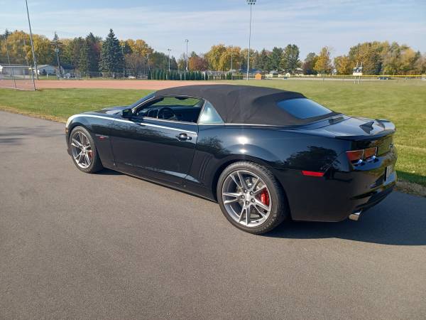 Perfect Condition, 2011 Camaro 2SS convertible, only 21k miles, 6 2 for sale in Appleton, WI – photo 6