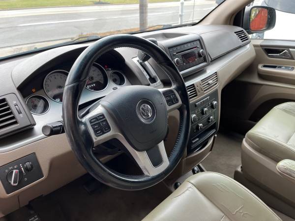 2011 Volkswagen Routan Leather 139k - - by dealer for sale in Auburn Hills, MI – photo 11