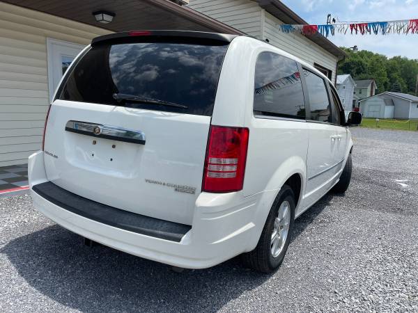 2010 Chrysler Town & Country - - by dealer - vehicle for sale in coalport, PA – photo 4