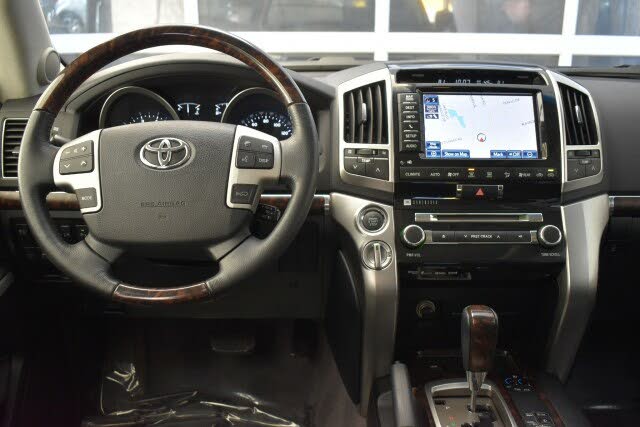 2014 Toyota Land Cruiser AWD for sale in Buffalo Grove, IL – photo 15