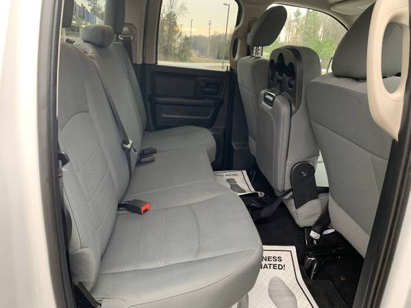 2018 RAM 1500 EXPRESS QUAD 4X4 for sale in Arlington, District Of Columbia – photo 3