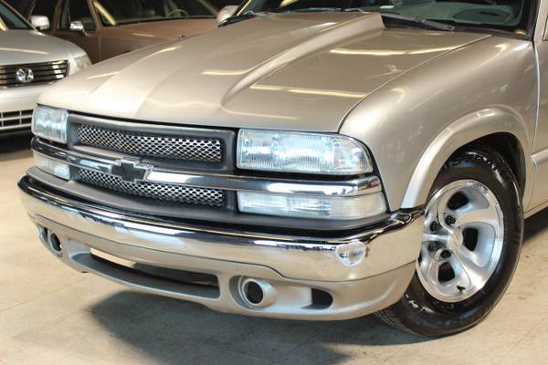 Lowered 2001 S10 LS 4cyl Ext Cab - - by dealer for sale in Stow, OH – photo 2