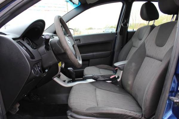 2009 Ford Focus for sale in bay city, MI – photo 4