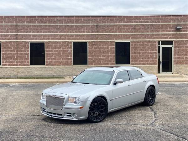 2006 Chrysler 300 300C SRT-8: DESIRABLE SRT-8 - POWERFUL LOW Mil for sale in Madison, WI – photo 2