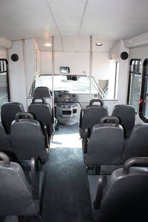 2011 Ford E-350 Wheelchair Accessible Shuttle Bus for sale in Jackson, IL – photo 22