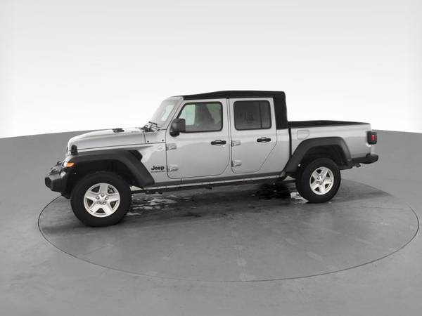 2020 Jeep Gladiator Sport S Pickup 4D 5 ft pickup Silver - FINANCE -... for sale in South Bend, IN – photo 4