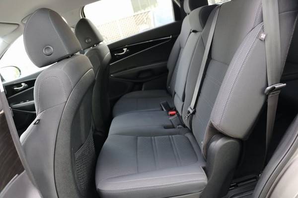 2019 Kia Sorento LX V6 AWD SUV THIRD ROW SEATS 4WD for sale in Auburn, WA – photo 19