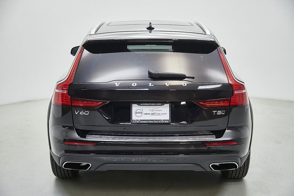 2020 Volvo V60 Cross Country T5 AWD for sale in Oak Park, IL – photo 11