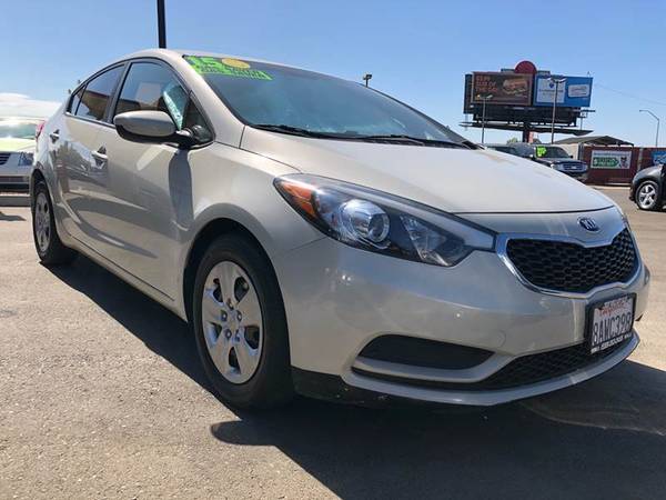 2015 Kia Forte LX CREDIT WORLD AUTO SALES*EVERYONE'S APPROVED!!* for sale in Fresno, CA – photo 5