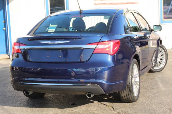 2013 CHRYSLER 200 * HEATED SEATS * LOW MILES * LEATHER * WARRANTY *** for sale in Highland, IL – photo 10