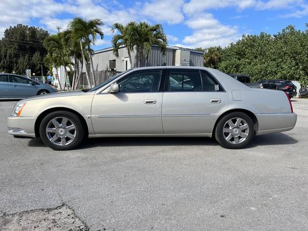 2007 Cadillac DTS - - by dealer - vehicle automotive for sale in Fort Pierce, FL