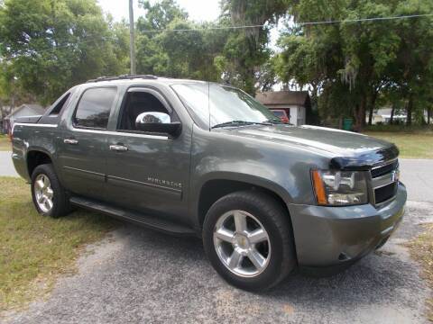 2011 Chevrolet Avalanche low miles for sale in Fruitland Park, FL – photo 2