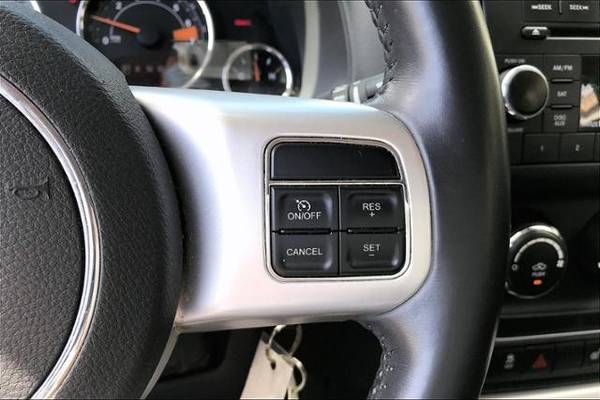 2017 Jeep Compass Latitude FWD *Ltd Avail* SUV - cars & trucks - by... for sale in Honolulu, HI – photo 19