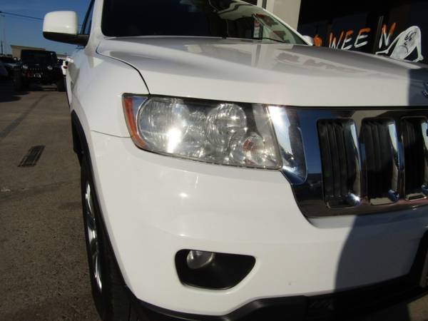 2013 Jeep Grand Cherokee RWD 4dr Laredo - cars & trucks - by dealer... for sale in Watauga (N. Fort Worth), TX – photo 13
