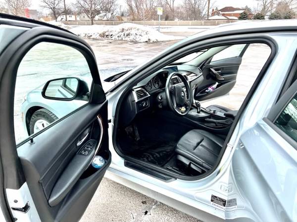 BMW 320i xDrive - 2017 - ExCelleNT Car! for sale in Park Ridge, IL – photo 24