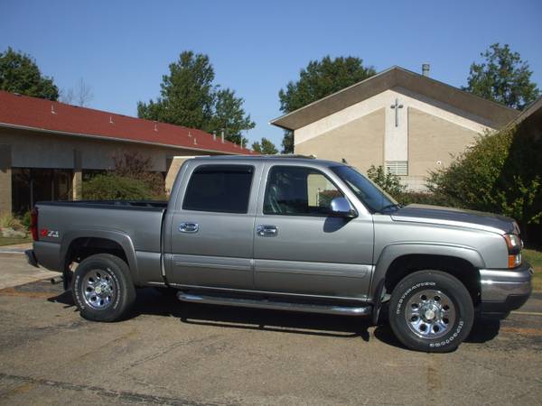 2006 CHEVY CREW LT Z71+LOADED**046k mi****THEE NICEST**** for sale in Mannford, OK