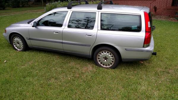 2001 Volvo V70 station wagon, $1200 OBO for sale in Tallahassee, FL – photo 3