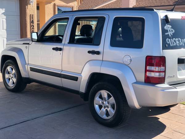 2011 JEEP LIBERTY for sale in El Paso, TX – photo 2