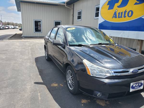 2010 Ford Focus SE - cars & trucks - by dealer - vehicle automotive... for sale in Wisconsin Rapids, WI – photo 2