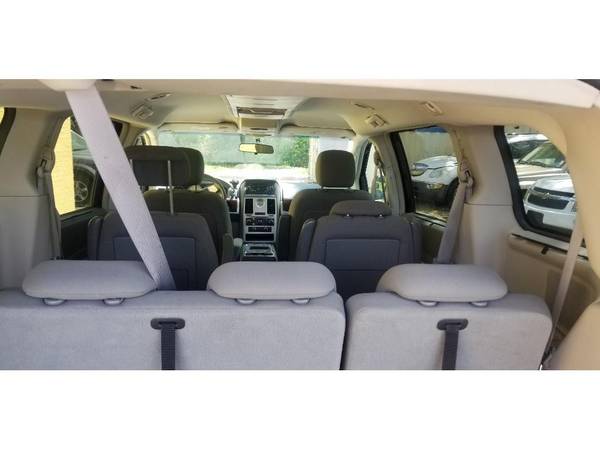 2010 CHRYSLER TOWN COUNTRY TOURING ED RT P (Premium) for sale in Greenville, SC – photo 19