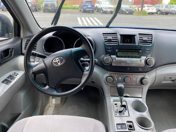 2008 Toyota Highlander - - by dealer - vehicle for sale in Jersey City, NJ – photo 11
