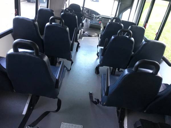2006 FORD E-450 SHUTTLE BUS-Wheelchair Ramp CALL/TEXT - cars &... for sale in Dundee, OR – photo 12
