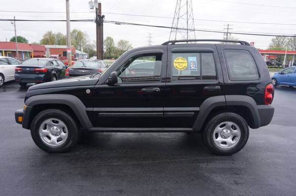 2007 JEEP LIBERTY SPORT 4X4 LOW MILES EXTRA CLEAN - cars & for sale in Louisville, KY – photo 4