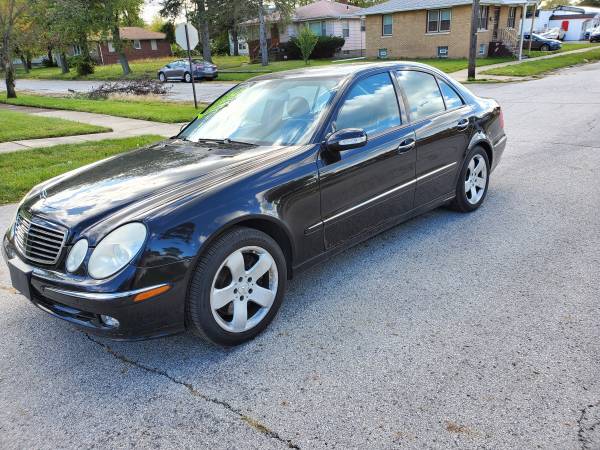 2005 Mercedes E500**110k** LEATHER, ECONOMICAL AND RELIABLE - cars &... for sale in Gary, IL