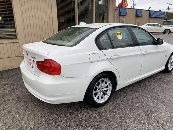 2010 BMW 3-Series 328i xDrive Sedan 4D - - by dealer for sale in Raytown, MO – photo 14