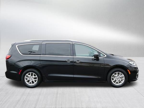 2021 Chrysler Pacifica Touring L - - by dealer for sale in St Louis Park, MN – photo 8
