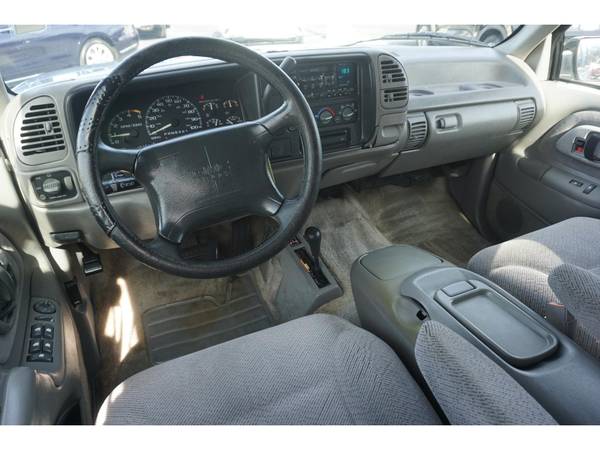 1995 GMC Suburban 1500 4WD - - by dealer - vehicle for sale in Knoxville, TN – photo 14