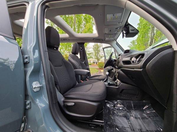 2018 Jeep Renegade Altitude SPORT UTILITY/4X4/MY SKY DUAL PANEL for sale in Portland, OR – photo 17
