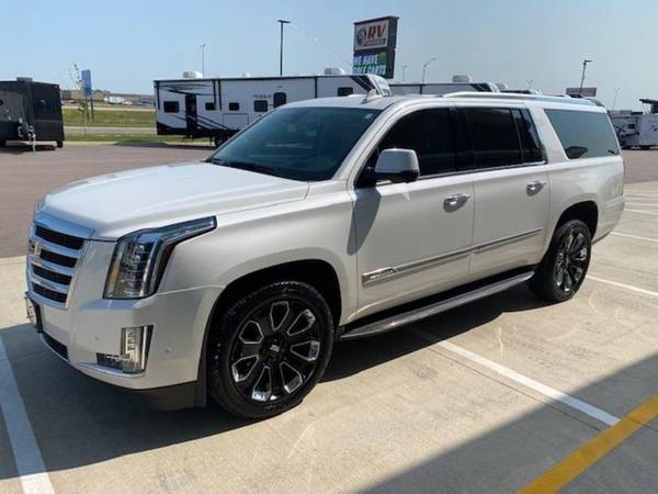 2020 Cadillac Escalade - - by dealer - vehicle for sale in Tea, SD – photo 4