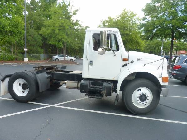 2001 International 4900 Day Cab Diesel Truck DT466E for sale in Duluth, GA – photo 5