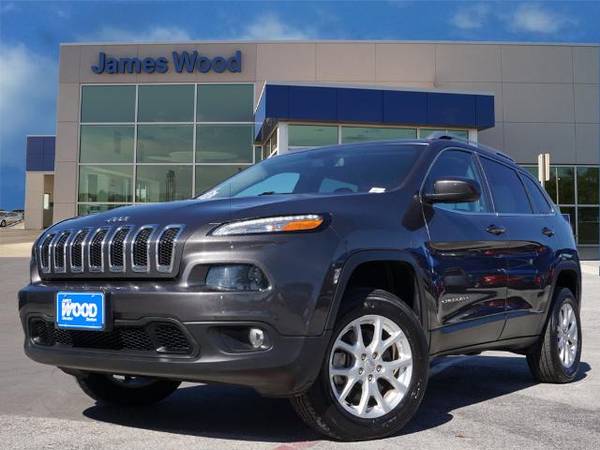 2018 Jeep Cherokee Latitude Plus - cars & trucks - by dealer -... for sale in Decatur, TX – photo 2