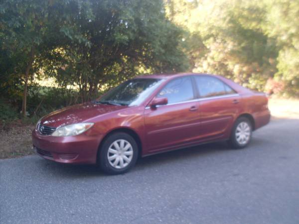 2005 TOYOTA CAMRY 75k 1 owner for sale in Bayport , NY