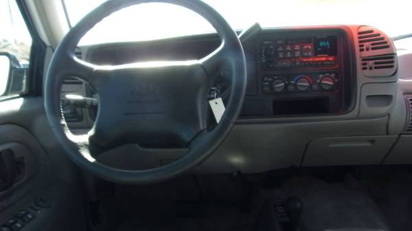 1995 Chevy Suburban 4x4 for sale in Lake Havasu City, AZ – photo 11