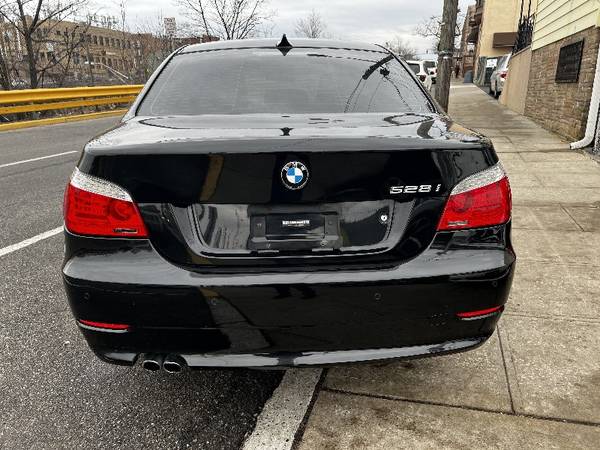 2010 BMW 5-Series 528xi - - by dealer - vehicle for sale in Union City, NJ – photo 6