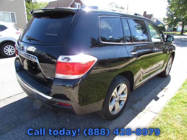 2013 Toyota Highlander Limited AWD 4dr SUV SUV - - by for sale in Uniondale, NY – photo 7